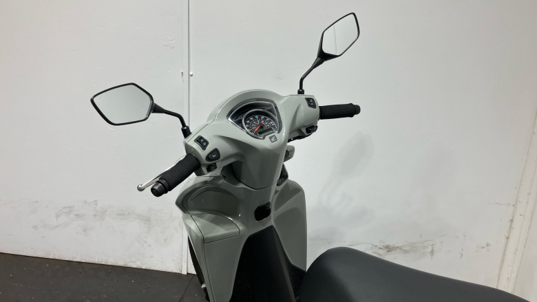 (23MY) Honda Vision 110